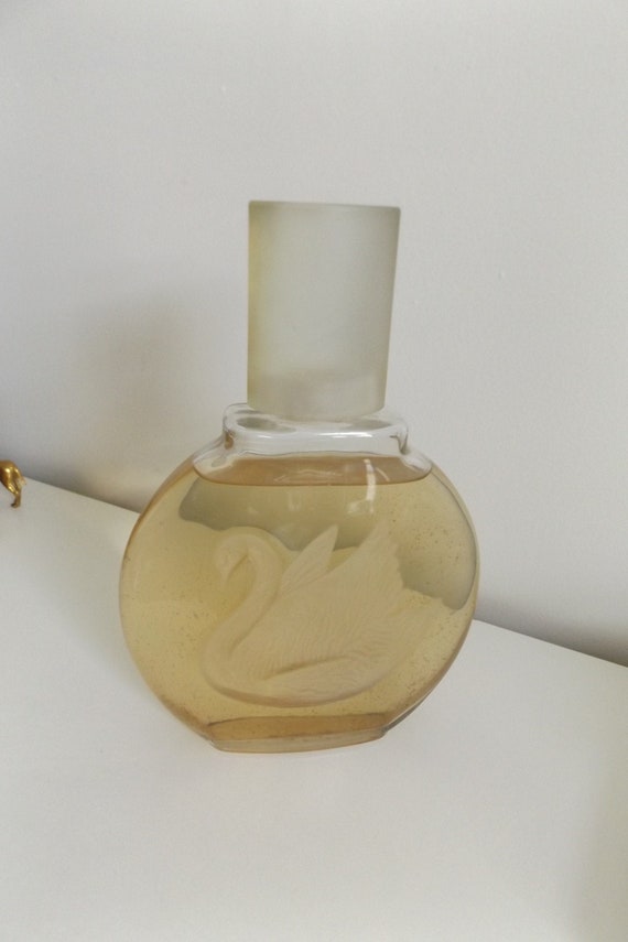 Large Vanderbilt Store Display Swan Bottle By Gloria Etsy Large Vanderbilt Store Display Swan Bottle By Gloria Etsy