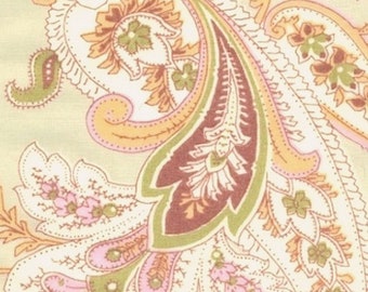 Celery Green Paisley Cotton Percale Fabric: Indian Print, cotton paisley, paisley percale, percale paisley, yardage