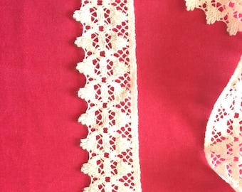 Ivory Knit Lace Trim: 2" Wide, Winter Snowflake Design