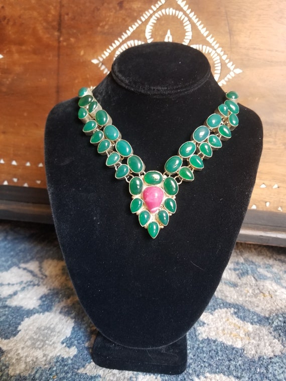 Green Onyx and red zed(?) gemstone bohemian neckl… - image 1