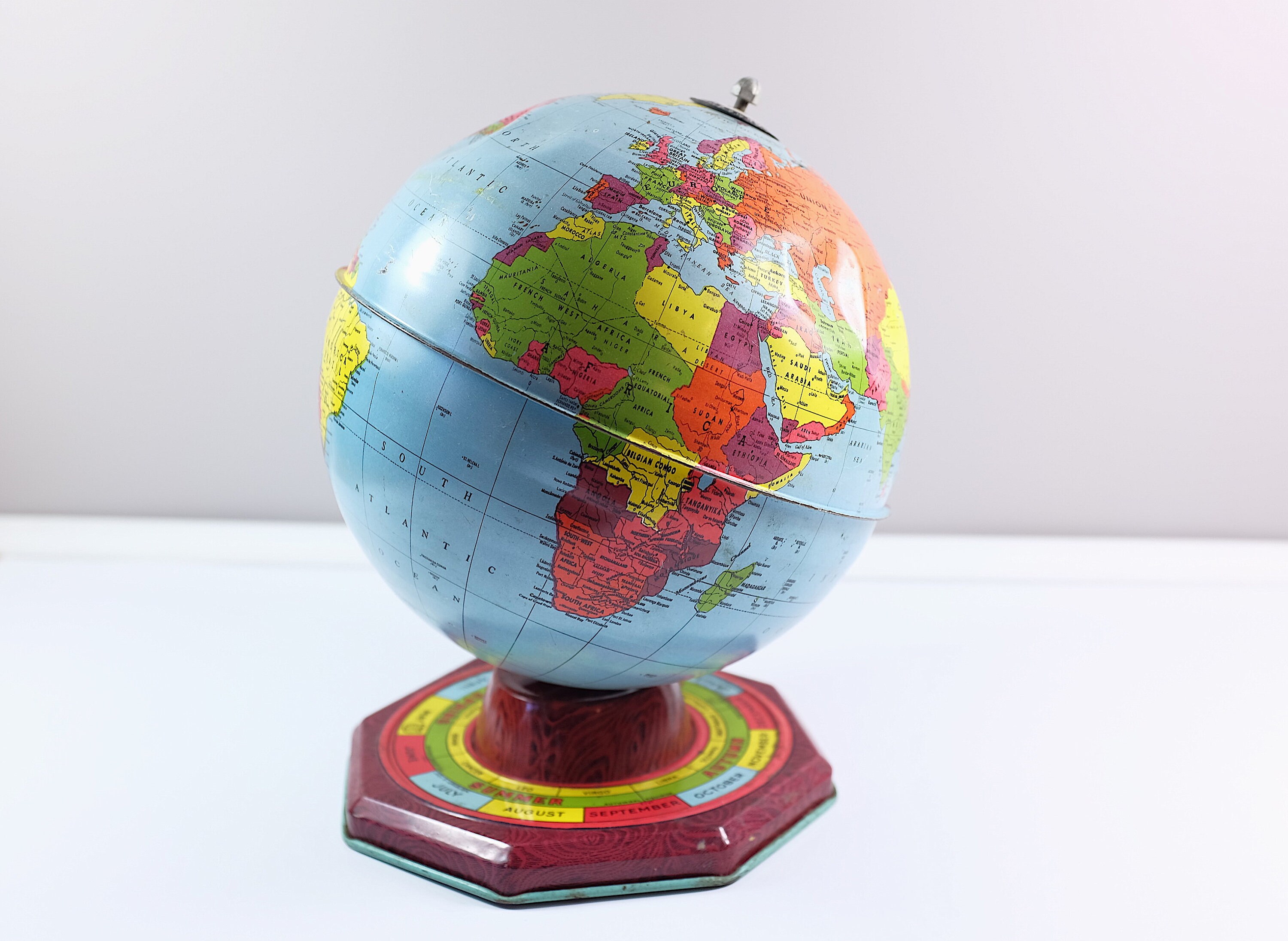 Vintage Mid Century World Globe Tin Litho, 7 1/3 Inch Vintage