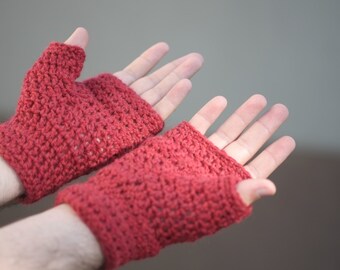 PATTERN Men Fingerless Gloves / Wool Warm Crocheted Gauntlets for Man / Pattern PDF - Instant Download / Detailed Instructions In English