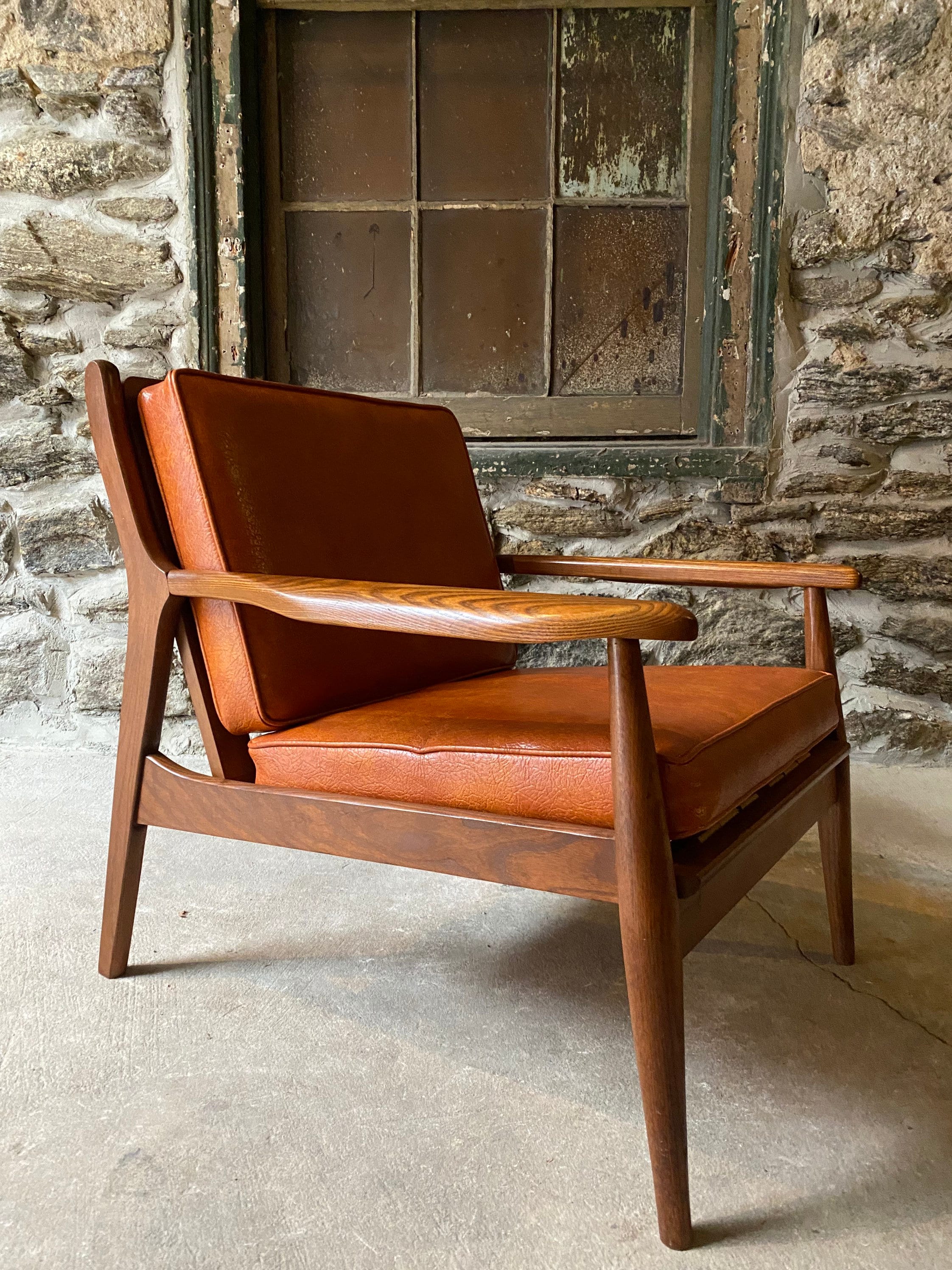 Danish mid century chair outlet