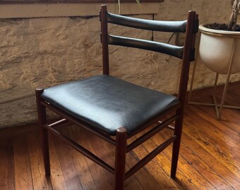 Mid-Century Danish Modern Side Chair, Rosewood & Black Naugahyde, Desk chair