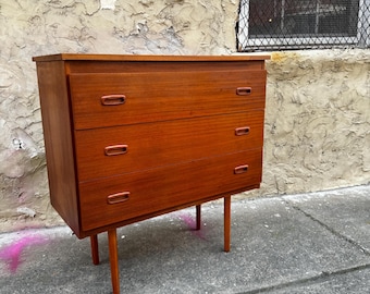 Teak Mid-Century Modern Bachelors Chest, Danish Design