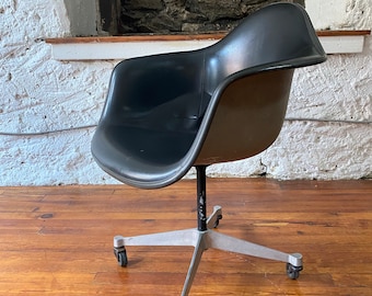 Mid century desk chair Eames shell chair Herman Miller chair