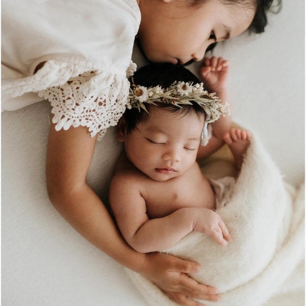 preserved newborn photography Floral Halo