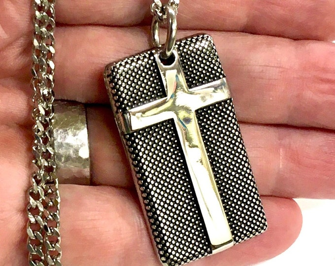 Solid Stainless Steel Cross Dog Tag Knurled Engraved Detail Jesus Crucifix Necklace Cross Jesus Biker Heavy Chain Men Waterproof Jewelry