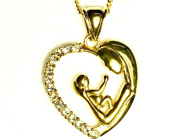 Gold Virgin Mary Heart Necklace Baby Jesus Rhinestone Heart Pendant Crystal CZ Look Woman Girls Chain Christian Jewelry jewellery