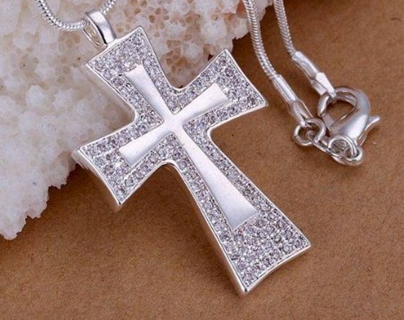 Silver Inset Cross Rhinestone Necklace Classic Cross with Rope Chain