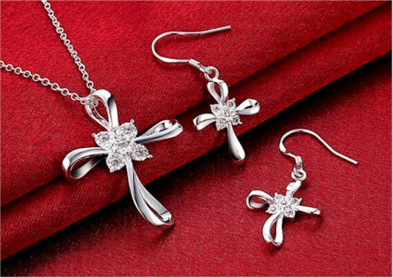 Elegant Silver Swirl Infinity Cross Earrings Pendant Inset Zircons Crystals Rhinestones Cross Drop Dangle Pendant Hope Wedding WOMEN