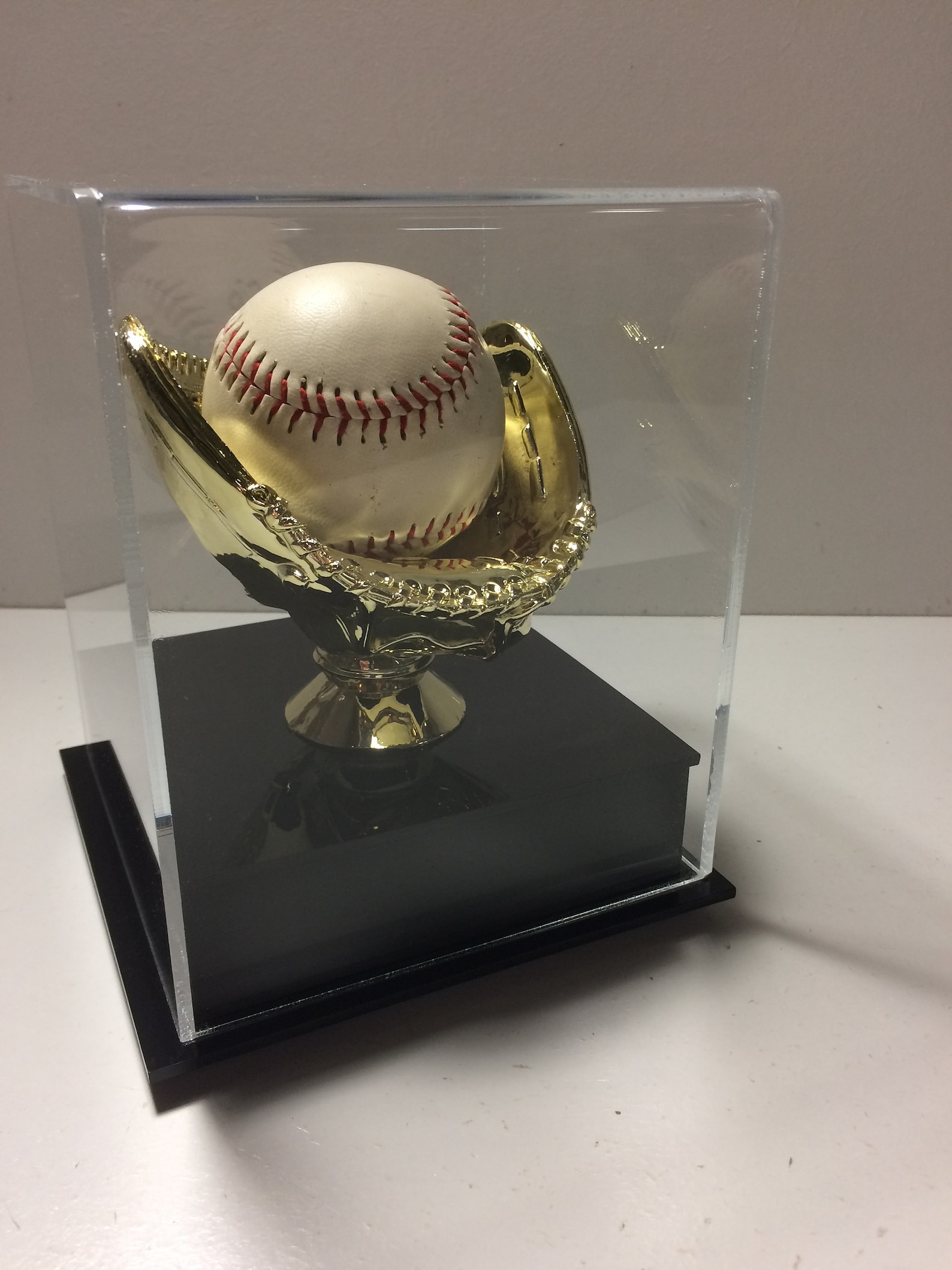 Buy Single Baseball Display Case With Gold Glove and Black Base Online