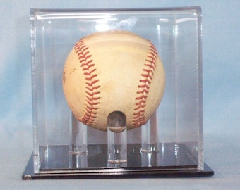 Baseball holder with pegs