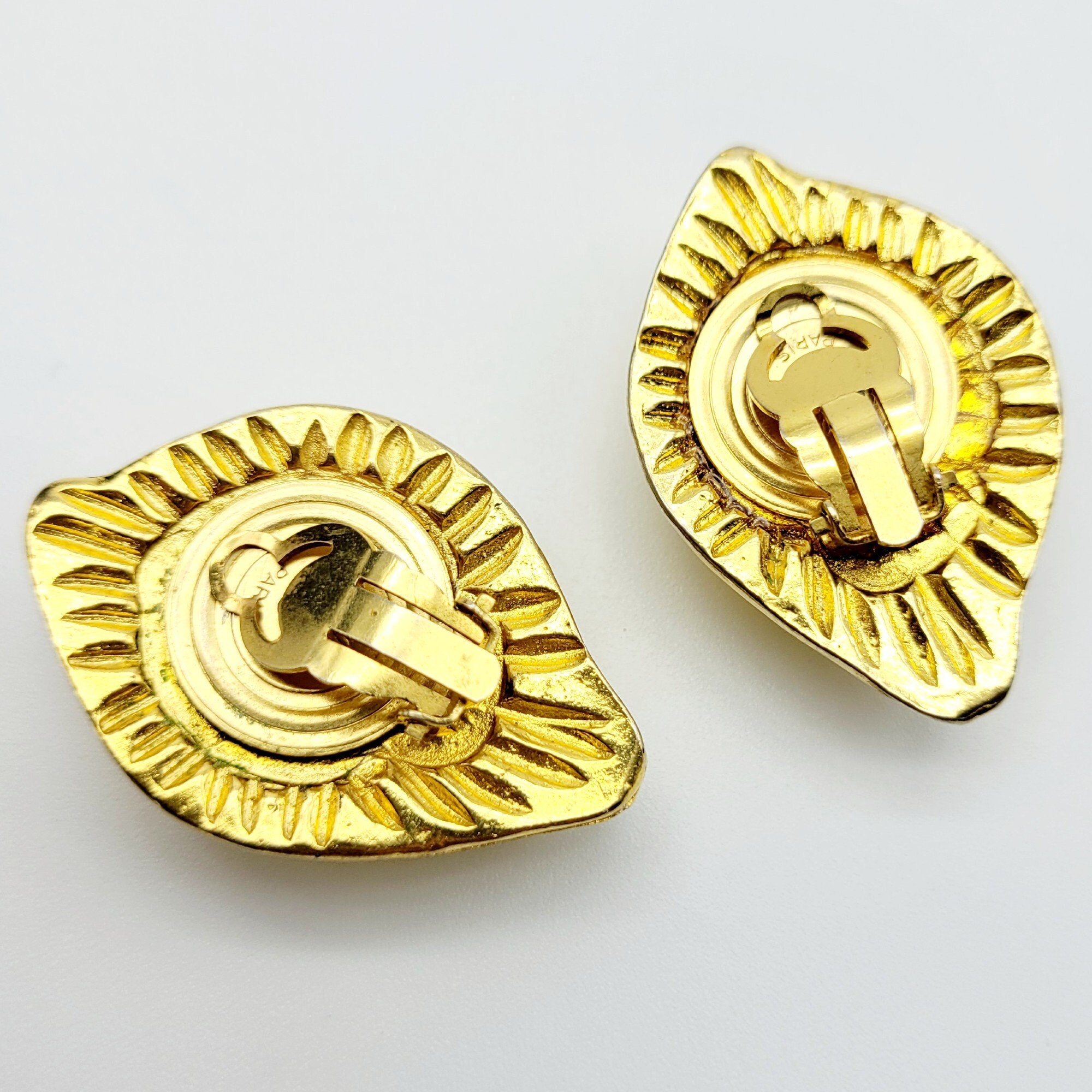 Boucles D'oreilles Vintage Clips Signées KALINGER - Résine Et Doré, Importante Taille - Occasion Bon état
