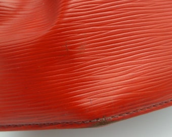 Vintage 90s LOUIS VUITTON Red Epi Leather Barrel Papillon 9910