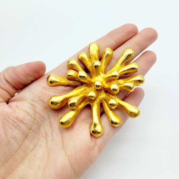 Impressive vintage Christian Lacroix goldtone brooch