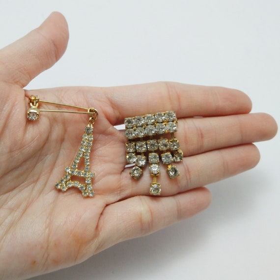 Set of two french vintage rhinestone brooches - image 3