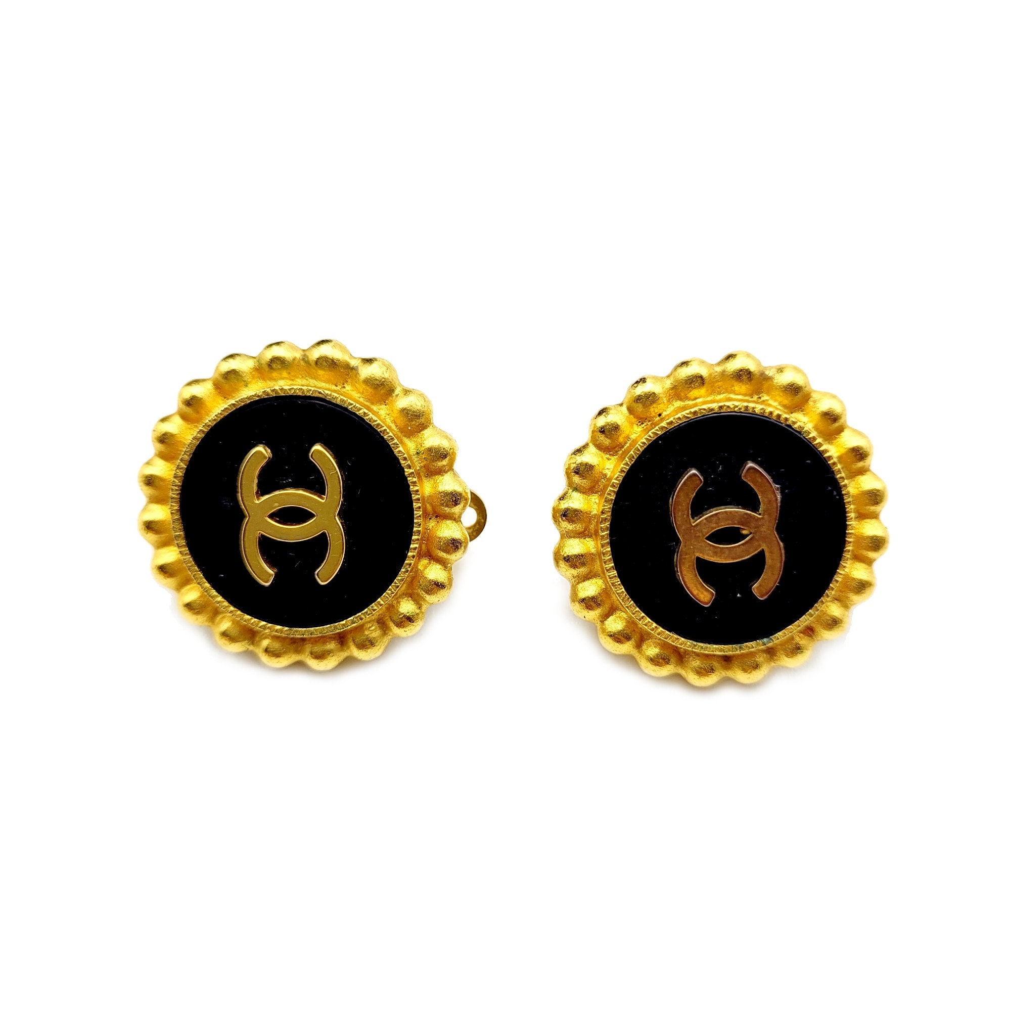 CHANEL CC Logos Circle Used Earrings Gold Black Clip-On 95P