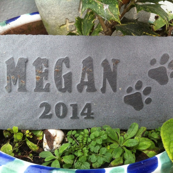 Handmade personalised pet memorial plaque, the perfect way to remember your loved one. Using reclaimed hand cut slate