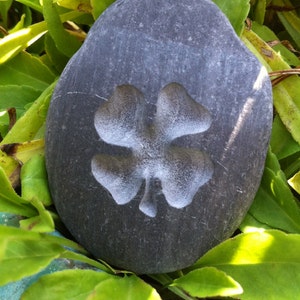 Lucky pebble, hand carved 4 leaf clover, Perfectly pocket sized lucky charm! Plus a hessian gift bag, a lovely handmade gift