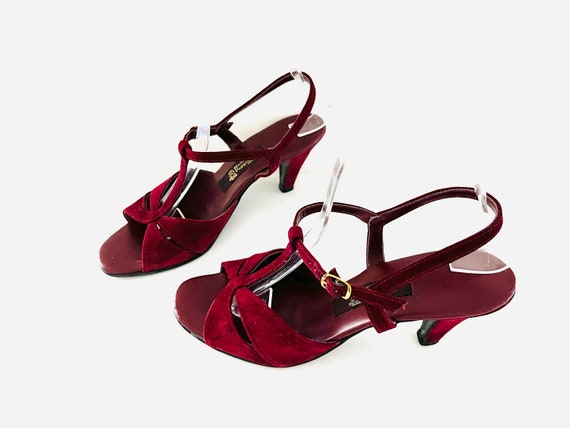 70s Burgundy Red Suede T-Strap Sandals Heels by H… - image 2
