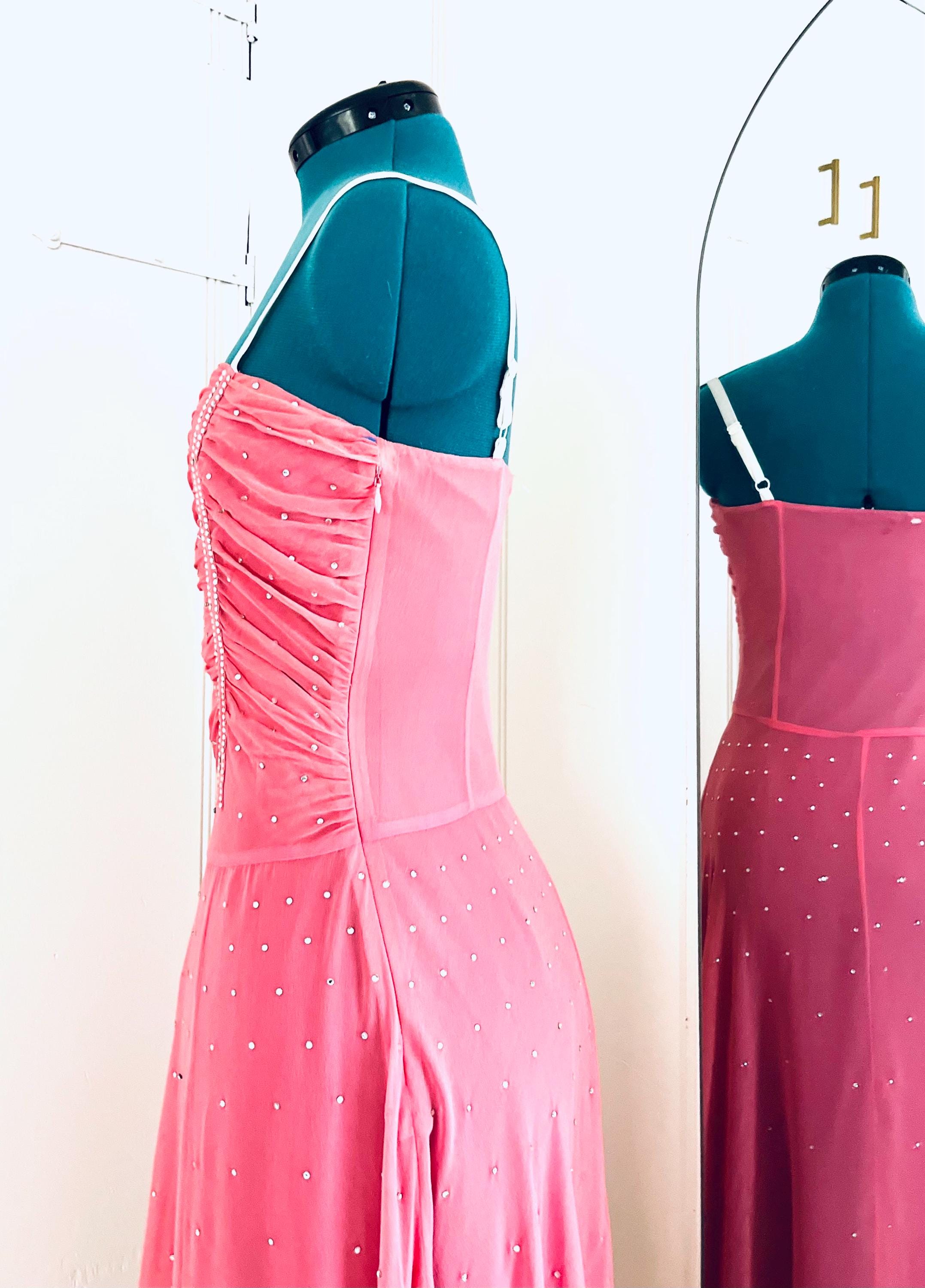 ベティージョンソンロングドレス 90年代 ベッツィ・ジョンソン ピンク シフォン ドレス 宝石付き