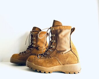 90s Ankle Boots Tan Suede Leather by McRae Gor-tex Vibram Sole Women's Size 7 M Mens 5