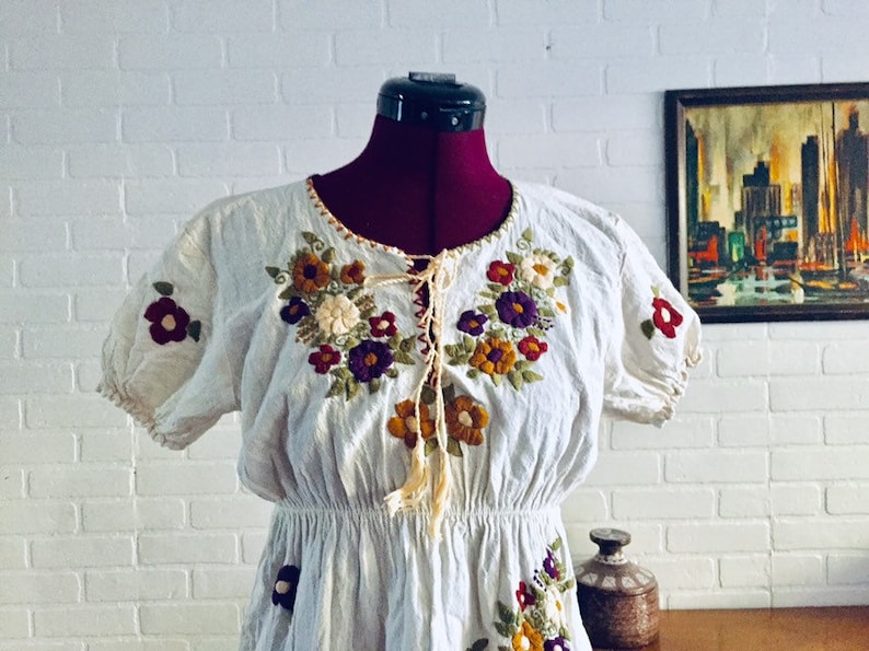 60s Gauze Embroidered Top Blouse Cream Short Sleeves XS S Boho
