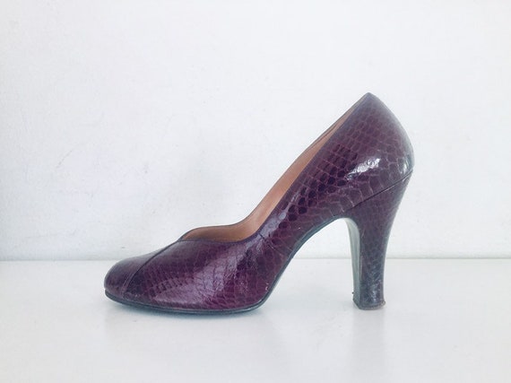 40s Snakeskin Pumps Shoes Size 7 B 37 Reptile by Q