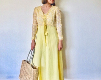 60s Embroidered Gown Yellow Dress Lace Up Bodice Size M L