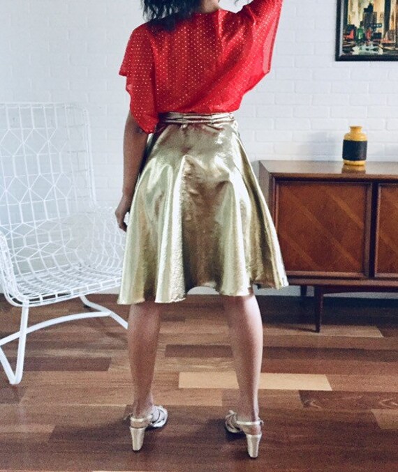 70s Gold Metallic Skirt XS S made in Japan by Cap… - image 4