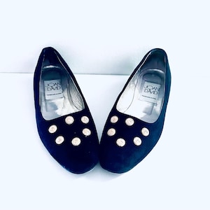90s Black Suede Leather Shoes Flats Hand Made in Italy by Joan & David Couture size 7 M 37 38
