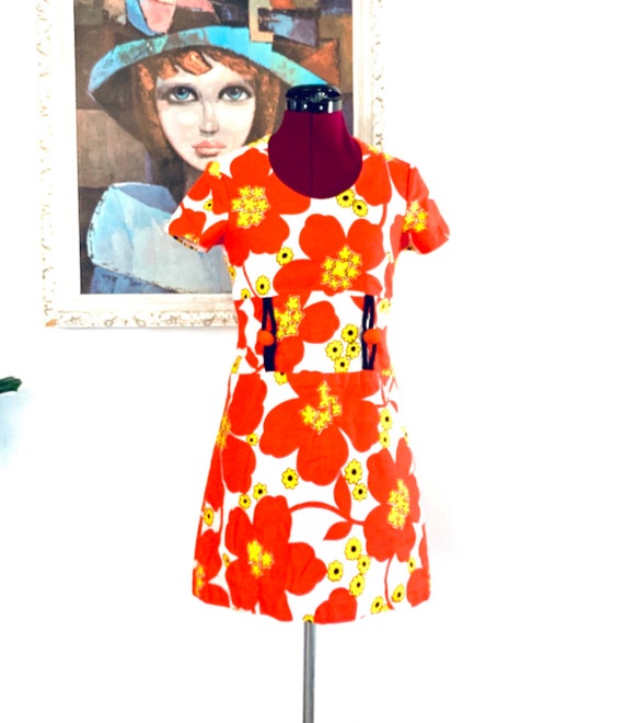 60s Mini Dress Mod Dress Big Print XS