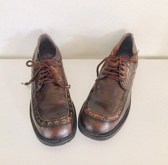 90er Jahre Leder Halbschuhe Schuhe zwei Ton Herren Schuhe Größe 9 in Mexiko von Capa de Ozono gemacht Herrenschuhe: Lederhalbschuhe, Budapester (schwarz)