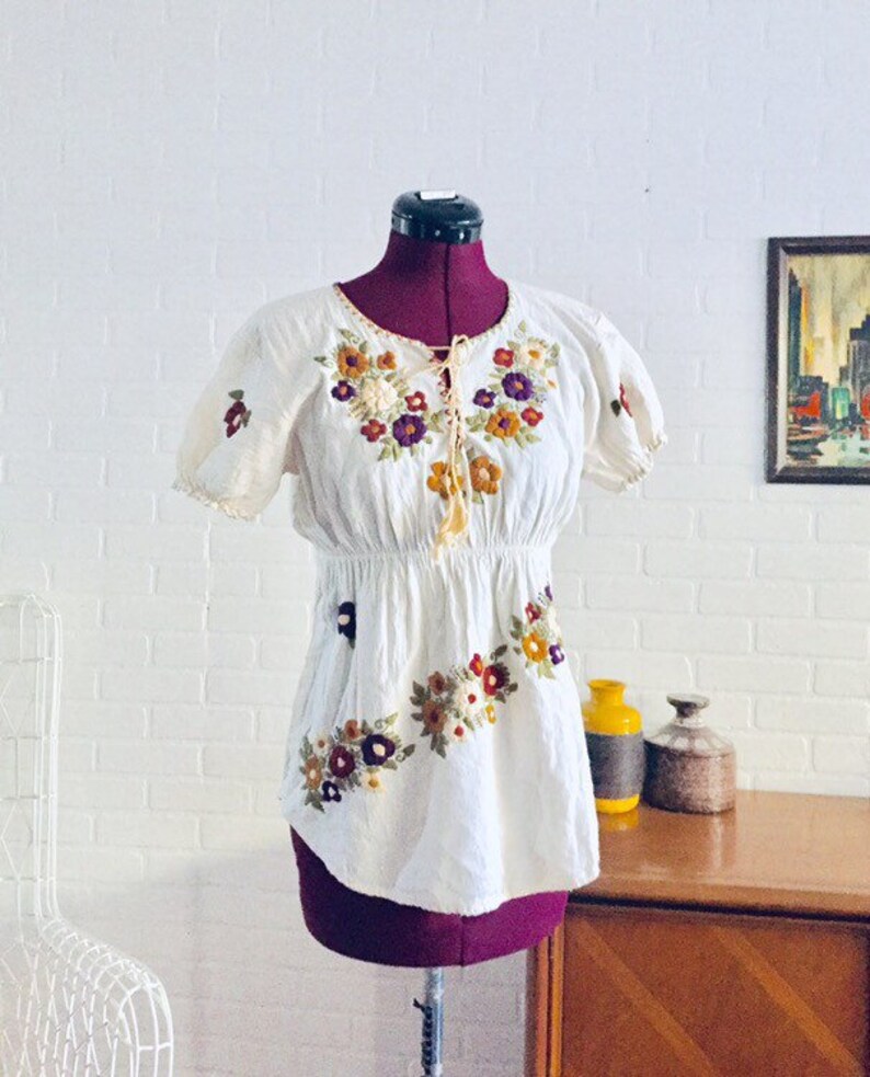 60s Gauze Embroidered Top Blouse Cream Short Sleeves XS S Boho