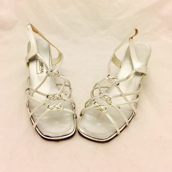 60s Metallic Silver Sandals Chunky Heels Caged Straps Size 7.5 1/2 37 38