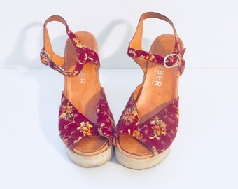 70s Embroidered Platform Sandals Ankle Straps Vintage 70's Shoes Size 6.5 1/2 7 36 37 Made in Italy by Carber