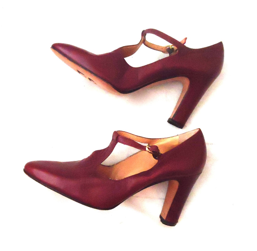 60er Jahre Pumps Rot Mit Riemchen 60er Jahre Leder T-Strap Heels