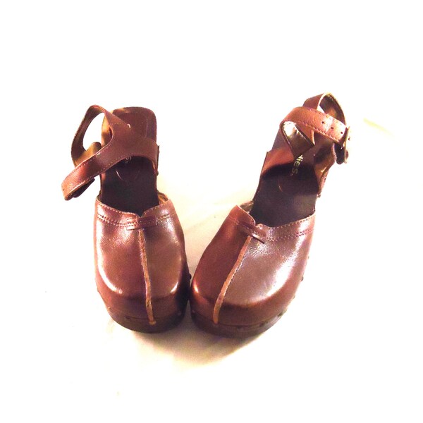 SALE Vintage Leather w/ Wood Heels Split Platform Wedge Close Toe Clogs Ankle Strap Made in Brazil 70s 80s Boho Size 9M 39