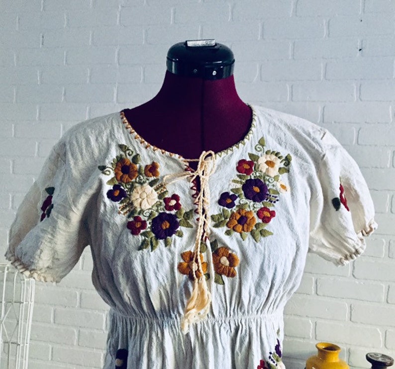 60s Gauze Embroidered Top Blouse Cream Short Sleeves XS S Boho