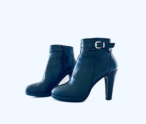 Lavorazione Italian ankle boots Lavorazione Artigiana EUR 39 Vintage Italian Gray Suede  main image 3
