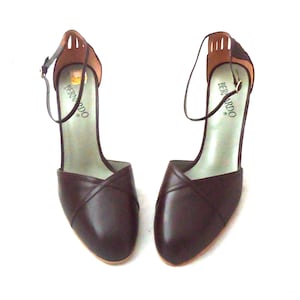 80er Leder Heels Cage Cut Out Heel Ankle Straps Größe 8,5 38,5 39 von Bernard Unbenutzt Ungetragener Deadstock