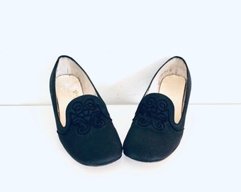 60s Black Mary Janes Chunky Heels Round Toe Shoes by Qualicraft size 6.5 B 6 1/2 36.5 37