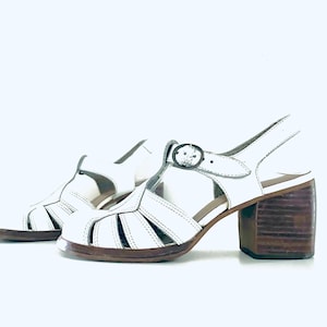 60s White Leather T-Strap Sandals Round Toe Chunky Heels by Qualicraft Size 6.5  36.5 37.5