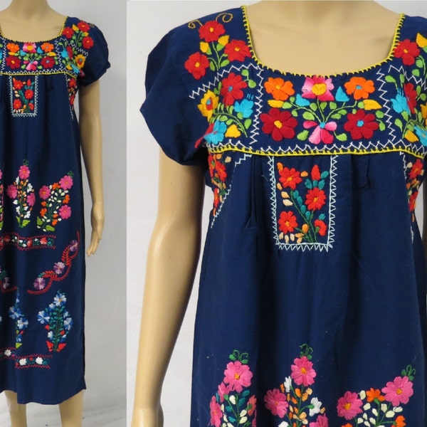Navy Blue & Multi Colored Mexican Embroidered Dress / Womens Medium Large / Vintage 70s / Bright Floral Oaxaca Puebla