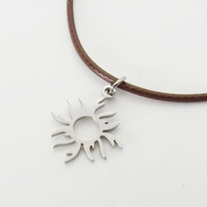 Collar con colgante de sol de acero inoxidable, collar para hombre, joyería hipoalergénica, collar para mujer, joyería con colgante de sol para hombre Brown Waxen Cord