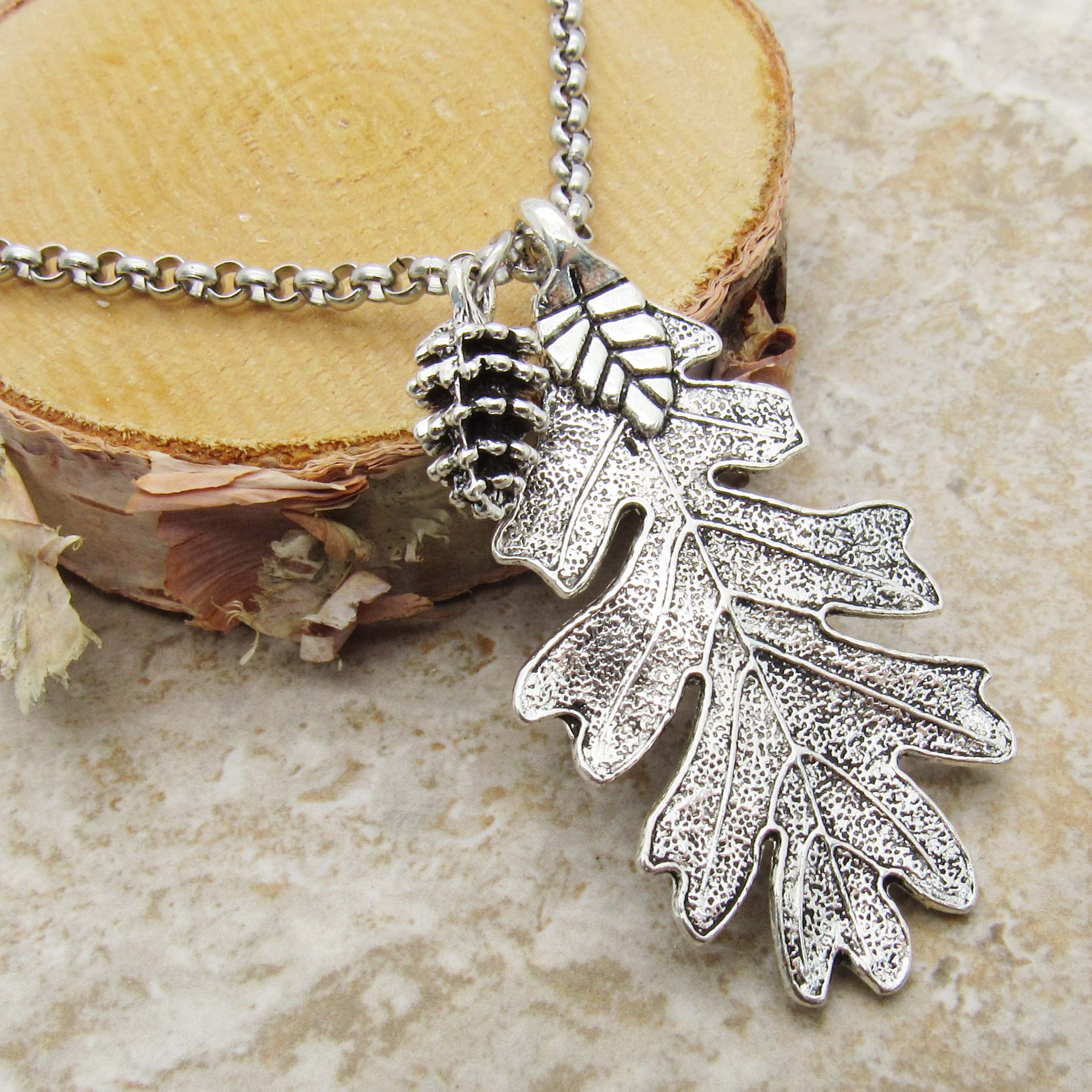 Oak leaf necklace on sale pandora