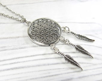Native American Style Dream Catcher Pendant, Southwestern Style Necklace, Antique Silver Feathers, Boho Jewelry, Men's Necklace