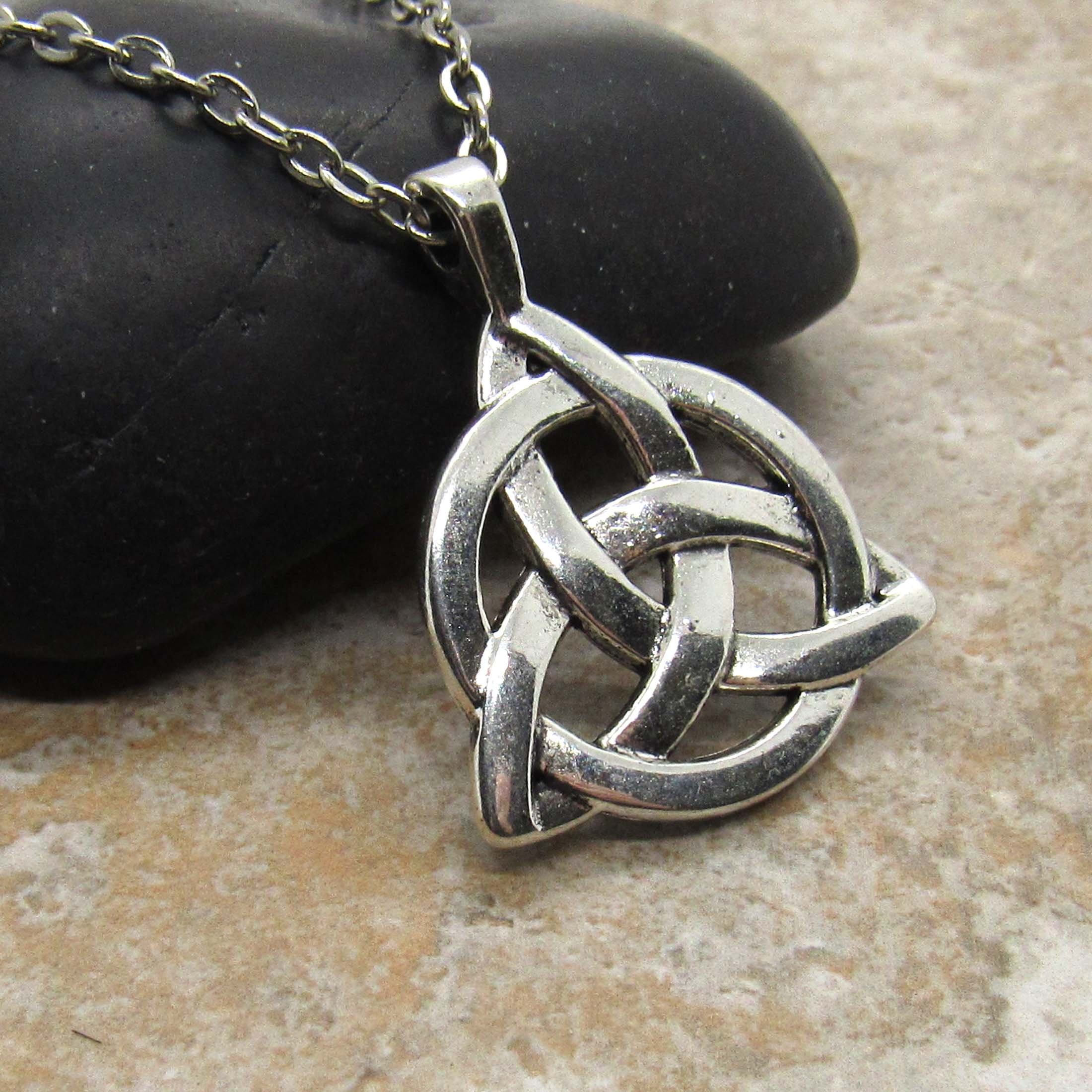 Antique Silver Celtic Knot Pendant Necklace, Trinity Knot Pendant, Celtic Knot Jewelry, Celtic Knot Necklace, Men's Necklace, Woman Necklace Antique Silver Celtic Knot Pendant Necklace, Trinity Knot Pendant, Celtic Knot Jewelry, Celtic Knot Necklace, Men's Necklace, Woman Necklace