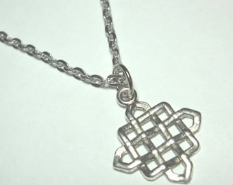 Celtic Knot Charm Pendant Necklace, Celtic Knot Jewelry, Celtic Knot, Irish Celtic Knot Necklace, Weave Knot Pendant, Men's Necklace